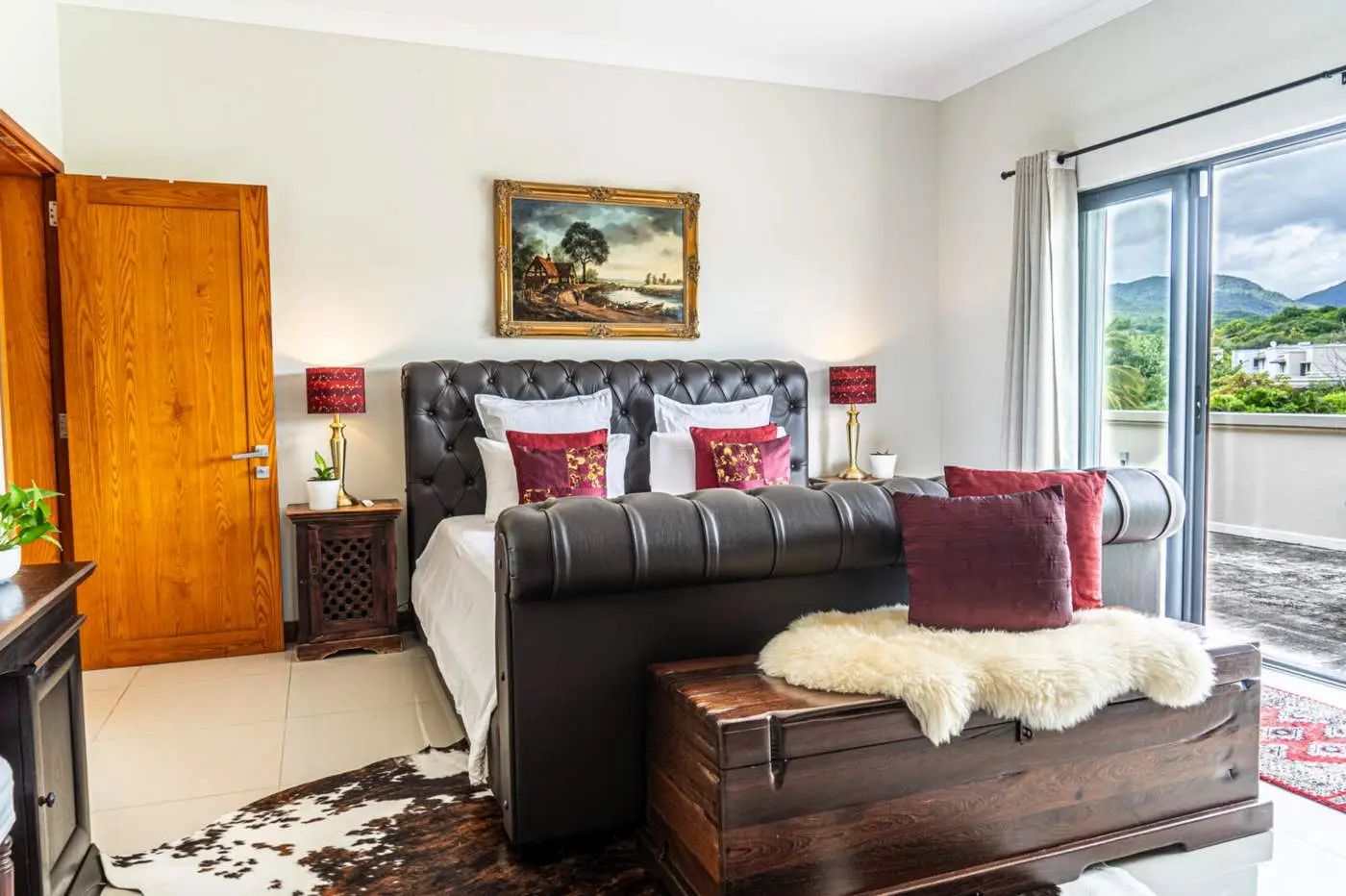 Guest bedroom